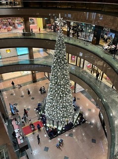 satokaz-2022-xmastree-takashimaya.jpg